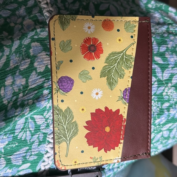 NWT Loungefly Disney Bambi Floral Portrait Cardholder BoxLunch Exclusive - Picture 4 of 5